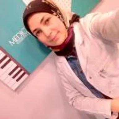 زينب شفيق