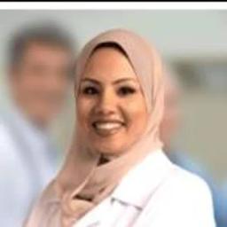 خلود حلمى