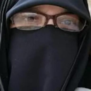 ايه عبدالرحمن قطب