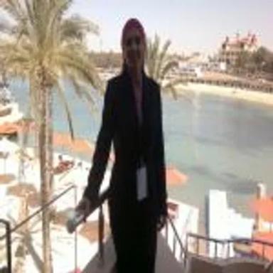نيفين حسن نشأت