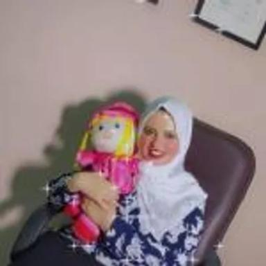 هبة كمال وشاحي